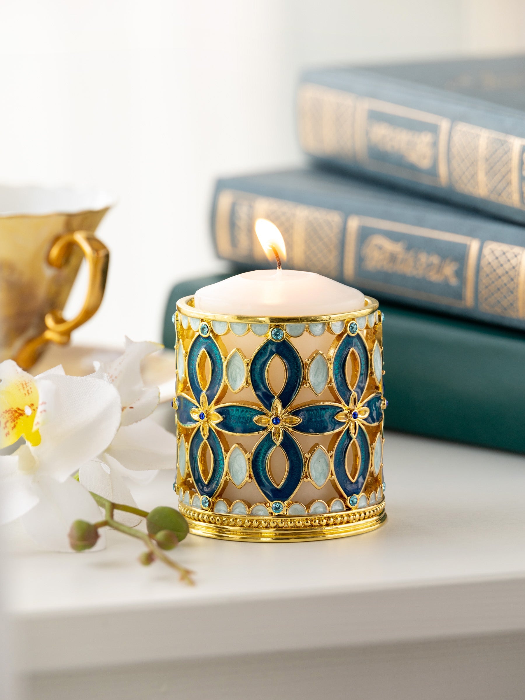 Golden Blue Decorated Candle Holder-1