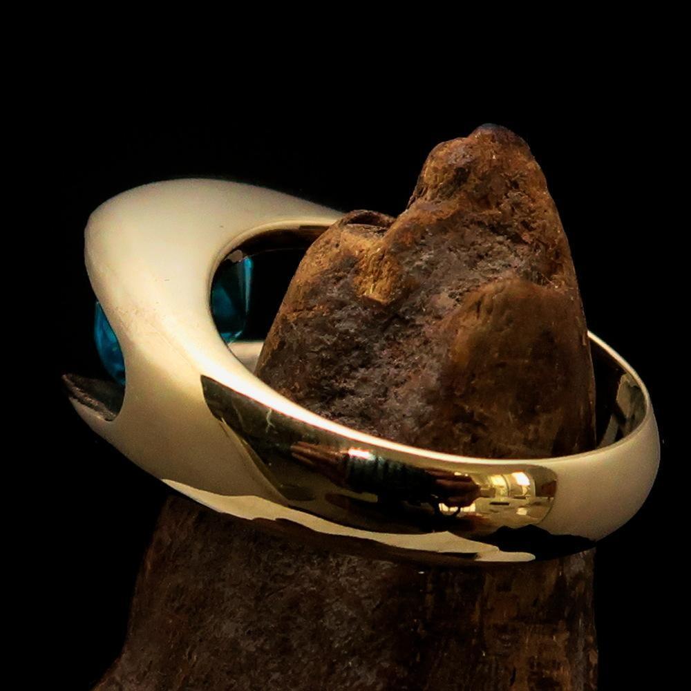 Smoothly crafted Men's Brass Solitaire Ring Blue Cubic Zirconia CZ-4