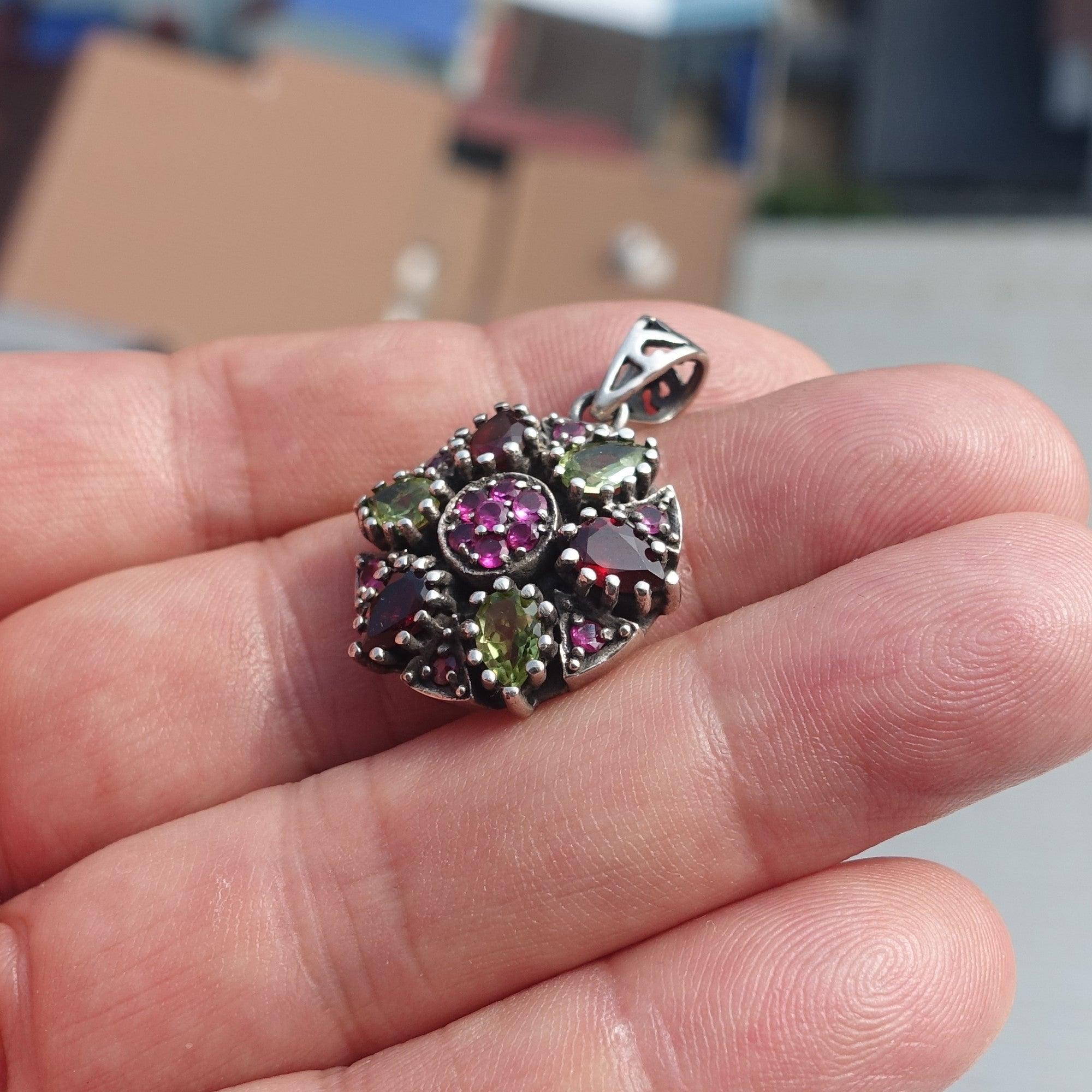 Garnet Peridot Silver Pendant, Star shaped Sterling Silver Gemstone Pendant with Garnet, Peridot and Rubies, Symmetric Amulet, Sterling silver pendant-2