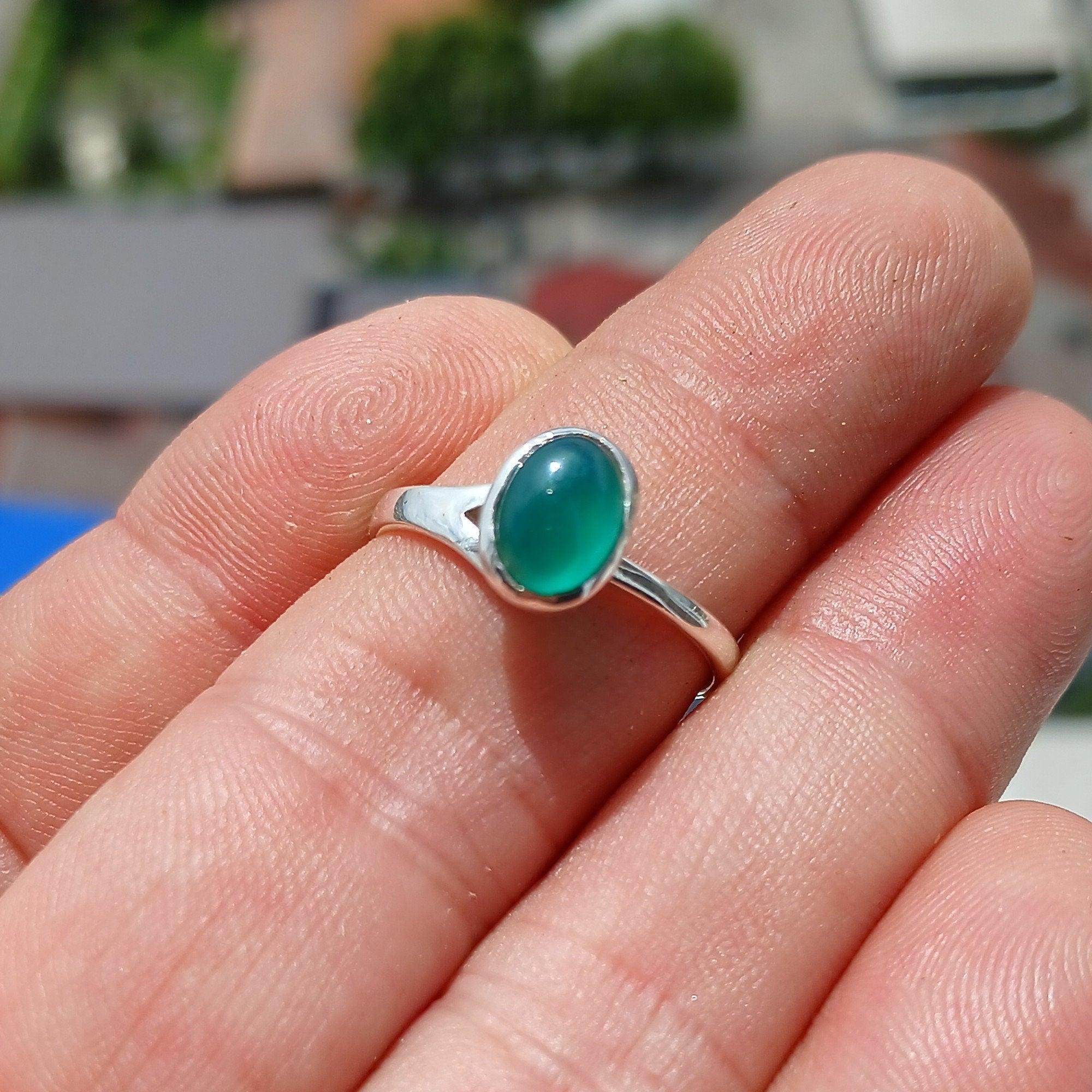 Green Agate Ring, Minimalist Ring, Sterling Silver Ring, oval shaped green Agate Cabochon, handmade silver ring, Gift for Her - Size 8-4